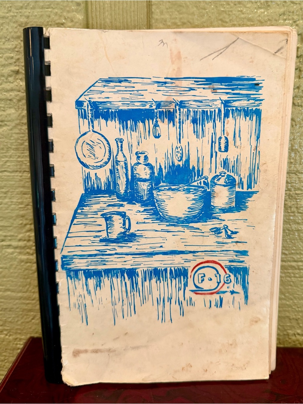 Vintage F-16 Family Favorites Community Cookbook – Dayton, Ohio